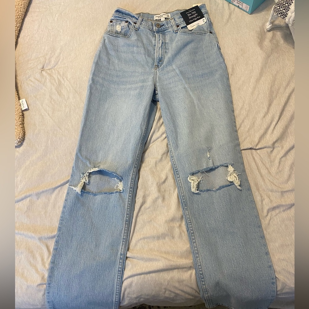 Abercrombie women’s jeans size 28